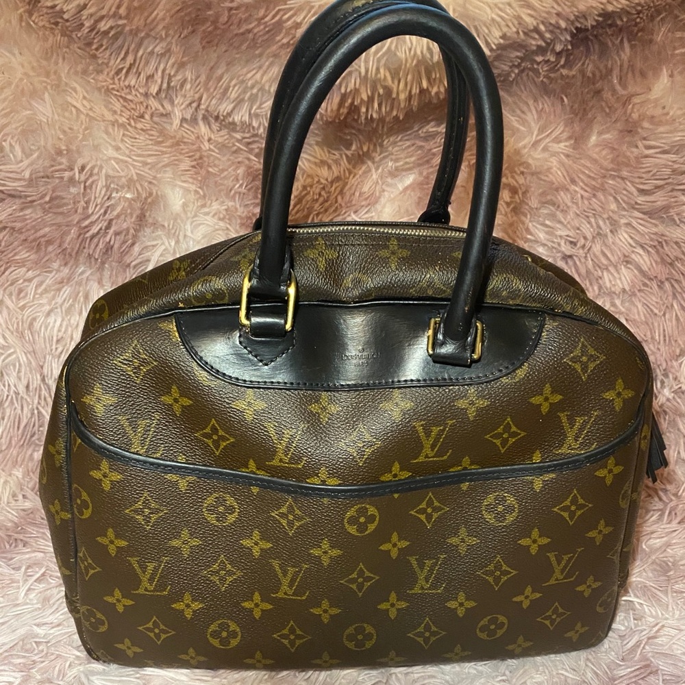 - Louis Vuitton Monogram Bowling Vanity